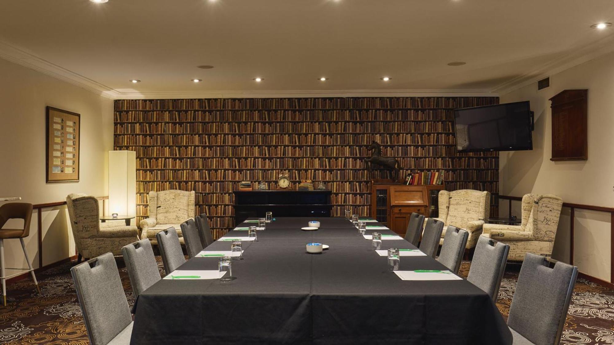 By Ihg 4* Warwick Farm