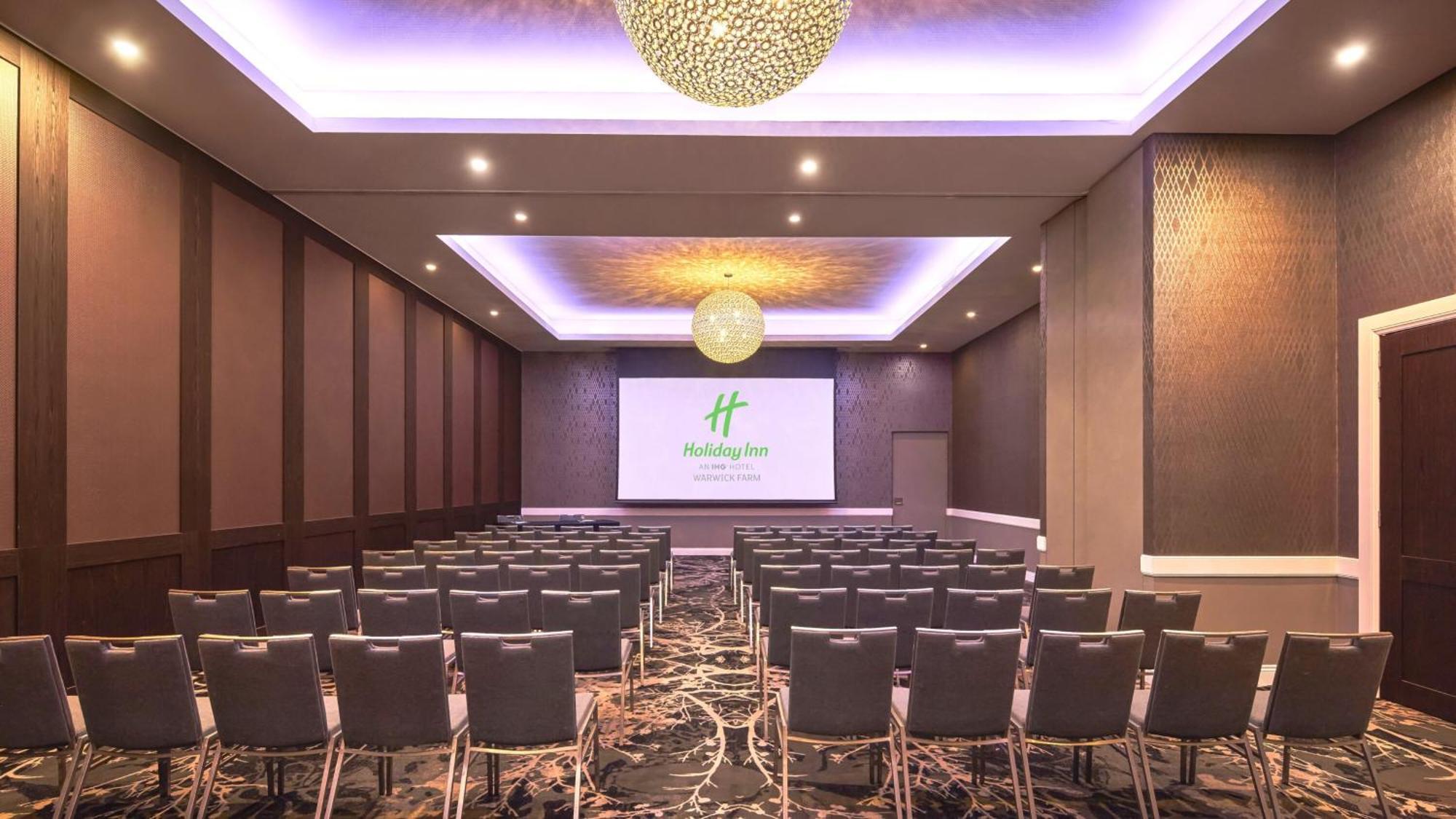 By Ihg Hotel Warwick Farm
