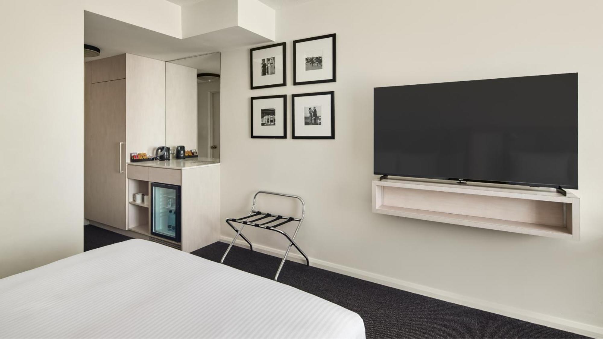 By Ihg Hotel 4*