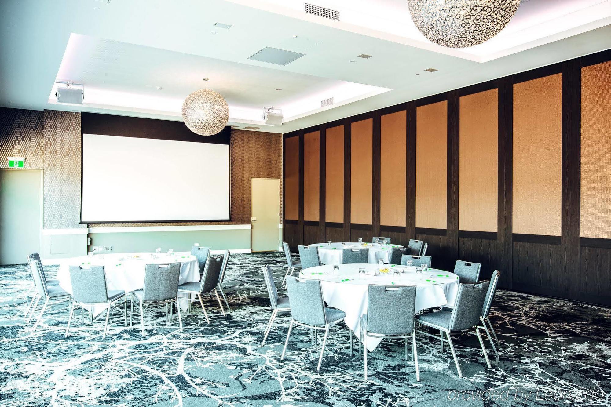 By Ihg Hotel