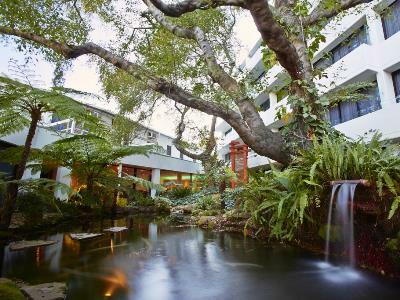 By Ihg Hotel 4*
